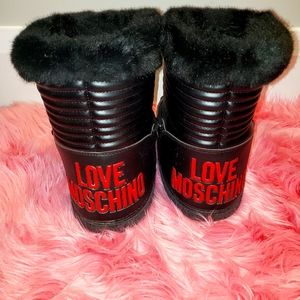 Moschino Moon Boots🌌